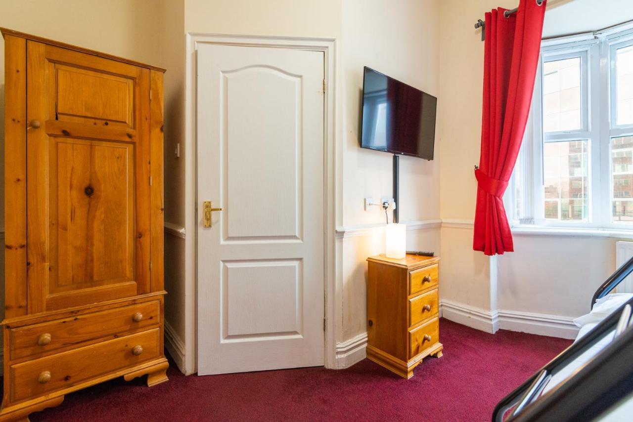 Old Trafford Stadium Hotel Salford  Bagian luar foto
