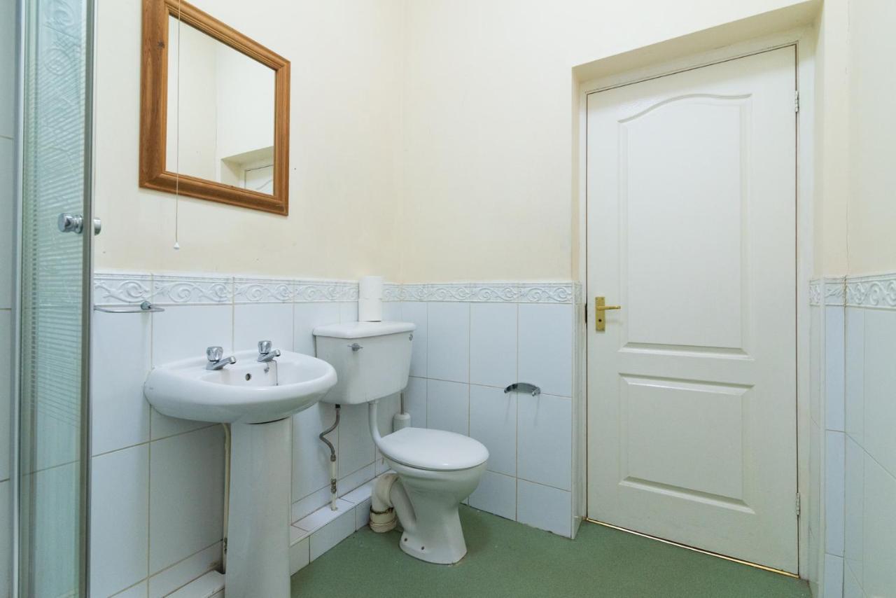Old Trafford Stadium Hotel Salford  Bagian luar foto