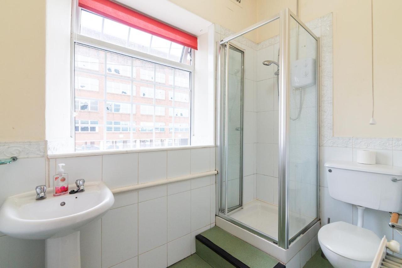 Old Trafford Stadium Hotel Salford  Bagian luar foto